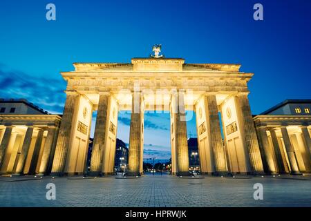 Porta di Brandeburgo - mattina a Berlino, Germania Foto Stock