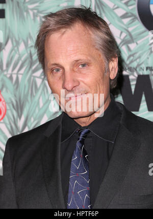 West Hollywood, CA. 24 Febbraio, 2017. Viggo Mortensen alla decima edizione Donne In Film Pre-Oscar Cocktail Party, Usignolo Plaza In California il 24 febbraio 2017. Credito: Faye Sadou/media/punzone Alamy Live News Foto Stock