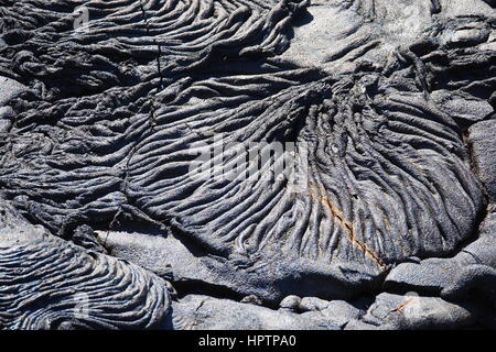 Pahoehoe ("ropy') lava in isole Galapagos Foto Stock