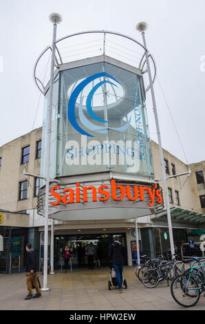Clifton Down shopping centre su Whiteladies Road a Bristol. Foto Stock