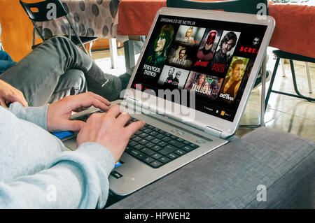 App Netflix su uno schermo del notebook Foto Stock