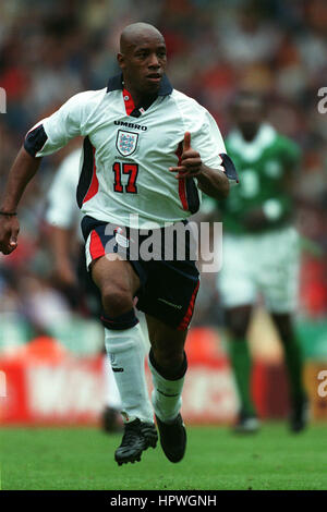 IAN WRIGHT INGHILTERRA & Arsenal FC 03 Ottobre 1998 Foto Stock