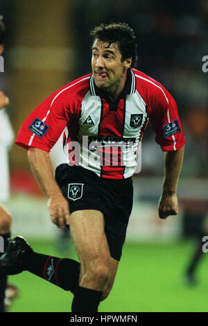 DEAN SAUNDERS SHEFFIELD UNITED FC 01 Settembre 1998 Foto Stock