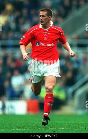 CRAIG ARMSTRONG Nottingham Forest FC 26 Settembre 1998 Foto Stock