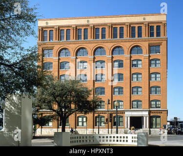 Il Sixth Floor Museum a Dealey Plaza (Presidente John F. Kennedy assassinio), Elm Street, Dallas, Texas, Stati Uniti d'America Foto Stock