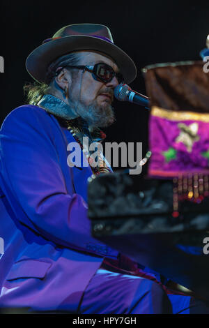 Il dott. John,' La notte gitante' alias John 'Mac' Rebennack esegue al Byron Bay Bluesfest, 1 aprile 2010. La più famosa di New Orleans tastierista. Foto Stock