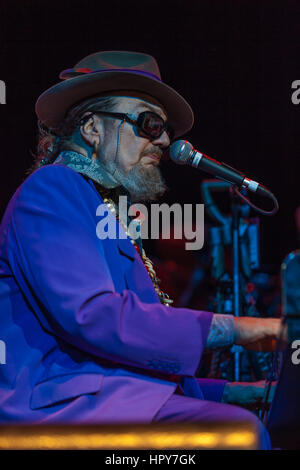 Il dott. John,' La notte gitante' alias John 'Mac' Rebennack esegue al Byron Bay Bluesfest, 1 aprile 2010. La più famosa di New Orleans tastierista. Foto Stock