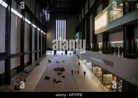 Sala principale della Tate Modern di Londra Foto Stock