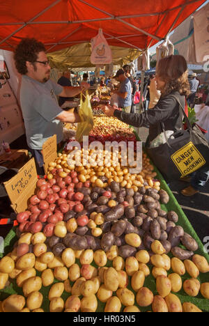 Mercato degli Agricoltori in Arizona Avenue in Santa Monica, California Foto Stock