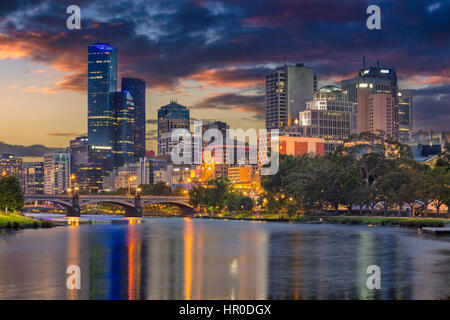 Città di Melbourne. Immagine di paesaggio cittadino di Melbourne, Australia durante il periodo estivo il tramonto. Foto Stock
