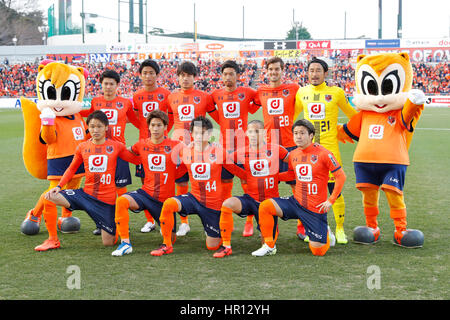 Saitama, Giappone. Il 25 febbraio, 2017. Omiya Ardija gruppo team line-up (Ardija) Calcio/Calcetto : 2017 J1 League match tra Omiya Ardija 0-2 Kawasaki frontale a Nack5 Stadium Omiya a Saitama, Giappone . Credito: Yusuke Nakanishi AFLO/sport/Alamy Live News Foto Stock