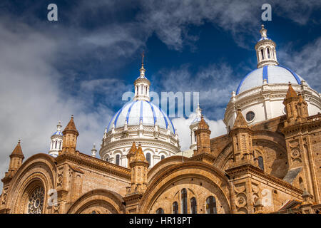 Le Cupole della Cattedrale di Cuenca, Ecuador Foto Stock