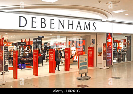 Debenhams reparto retail store ingresso & interior viste in Intu UK centro commerciale per lo shopping presso il centro commerciale Lakeside Thurrock Essex Inghilterra Foto Stock