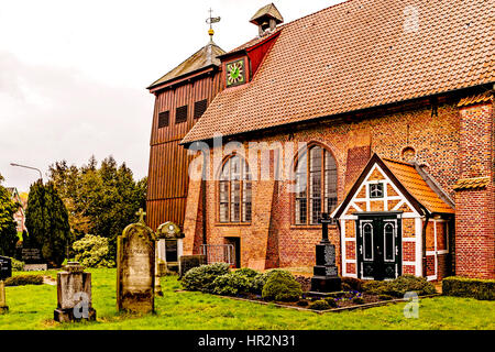 Kirche in Mittelnkirchen, Altes Land; chiesa in Mittelnkirchen Foto Stock