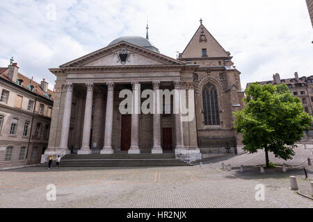 La facciata anteriore del san Pierre Cattedrale di Ginevra, Svizzera Foto Stock