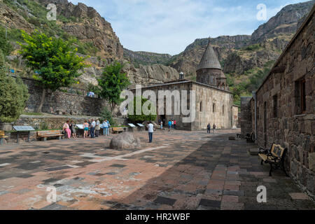 Iv secolo il monastero Geghard, provincia di Kotayk, Yerevan, Armenia, Caucaso, Asia, Patrimonio Mondiale dell Unesco Foto Stock