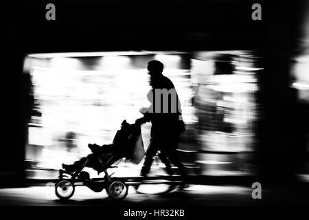 Shopping a Venezia, Italia - Altered digitalmente Foto Stock