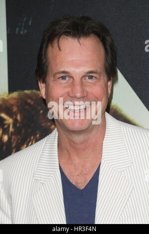 29/07/2013- Bill Paxton assiste il 2 pistole Premiere Mondiale al SVA Theater di New York City. Erik Pendzich/Alamy Live News Foto Stock