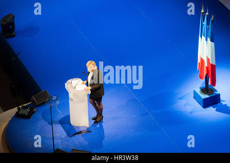 Nantes, Francia. Il 26 febbraio 2017. riunione del Marine Le Pen, di estrema destra "candidato nazionale anteriore' per il 2017 elezioni presidenziali Credito: Andia/Alamy Live News Foto Stock