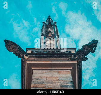 Dettagli architettonici sulla Cattedrale di San Vito nel Castello di Praga, Repubblica Ceca Foto Stock