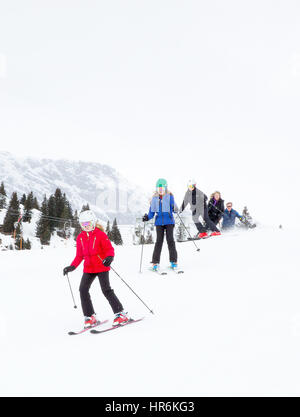 Lech am Arlberg, Austria. Il 27 febbraio, 2017. Credito: dpa picture alliance/Alamy Live News Foto Stock