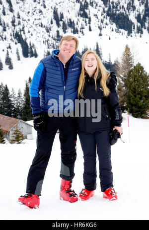 Lech am Arlberg, Austria. Il 27 febbraio, 2017. Credito: dpa picture alliance/Alamy Live News Foto Stock