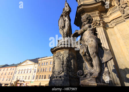 Dettaglio del cherubino scultura alla Colonna della Santa Trinità (1716-1754) nel quadrato superiore (Horni nam) Olomouc, Moravia Repubblica Ceca, Europa Centrale Foto Stock