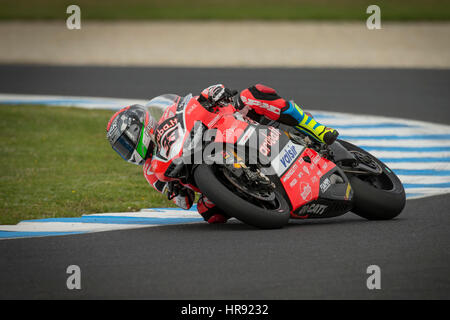 Venerdì, 24 febbraio, 2017. Circuito australiano di Phillip Island. Sessione di prove libere 1. Marco Melandri, Aruba.it Ducati Superbike World Team. Foto Stock