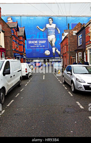 Ventole cominciano ad arrivare a Goodison Park per Everton's home il match contro il Sunderland, Liverpool Regno Unito Foto Stock