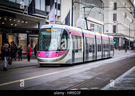 Birmingham Tram, Corporation Street di Birmingham, Regno Unito Foto Stock