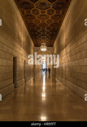 Un corridoio all'interno della Biblioteca Pubblica di New York Foto Stock