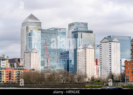 Canary Wharf, Londra, uno della città due centri finanziari. Foto Stock