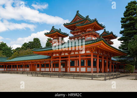 Il Santuario Heian è un santuario shintoista situato in Sakyo-ku, Kyoto, Giappone. Foto Stock