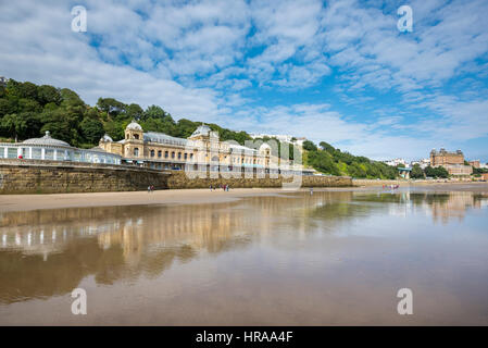 Il centro termale Scarbough una storica cittadina balneare sulla costa del North Yorkshire, Inghilterra. Foto Stock