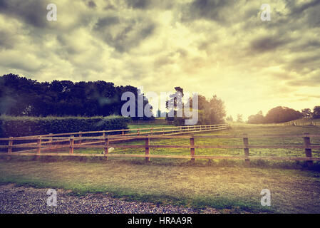 Splendida campagna inglese. Panorama mozzafiato sulla campagna inglese e paesaggio Foto Stock