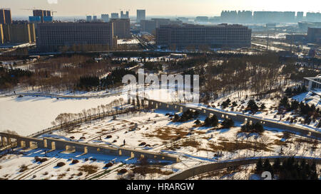 Changchun. 28 Feb, 2017. Foto aeree prese il 28 febbraio, 2017 mostra il Changchun mondo Sculpture Park in Changchun, capitale del nord-est della Cina di provincia di Jilin. Il mondo di Changchun Sculpture Park è stato elencato come un cittadino AAAAA-rated punto panoramico di recente. Il parco ha 440 plus opere di scultura da un totale di 212 paesi e regioni. È stato ufficialmente aperto al pubblico nel 2003 e classificato come uno dei primi nazionale parchi chiave nel 2007. Credito: Xu Chang/Xinhua/Alamy Live News Foto Stock