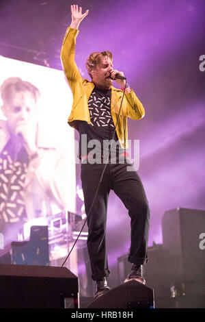 Brighton, Regno Unito. 28 Feb, 2017. Brighton, Inghilterra Kaiser Chiefs esibirsi dal vivo sul palco del Centro di Brighton , Inghilterra.© Jason Richardson / Alamy Live News Foto Stock