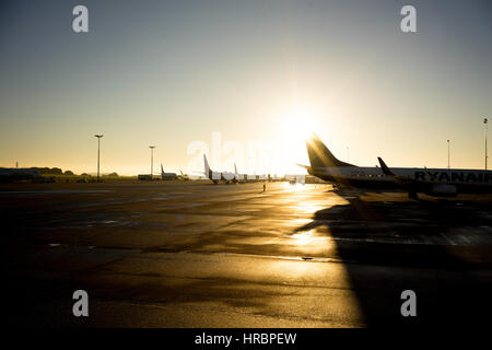 Aeroporto di sole ,dall'aeroporto di Birmingham Foto Stock
