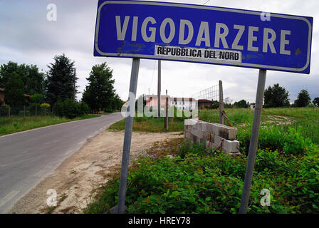 Campagna Veneta, scritti Inneggiando alla secessione del Veneto dalla Repubblica italiana. Foto Stock