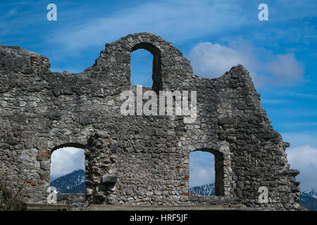 Highline 179 - pedonale ponte di sospensione - Altezza del ponte 114, rovine di Ehrenberg e Fortezza Claudia, Reutte, Austria. Foto Stock