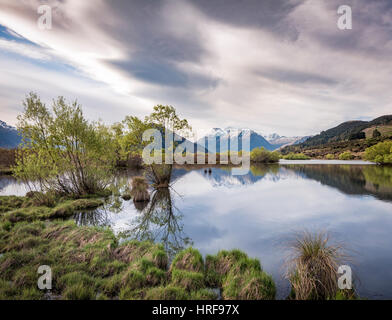 Glenorchy laguna, sul retro montagne, Glenorchy in Queenstown, Southland, Nuova Zelanda Foto Stock