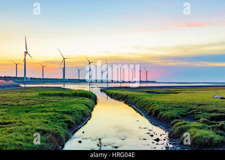 Paesaggio delle zone umide Gaomei durante il tramonto in Taiwan Foto Stock