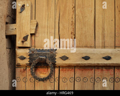 La vecchia porta di ingresso chiusa di Riyadh Foto Stock