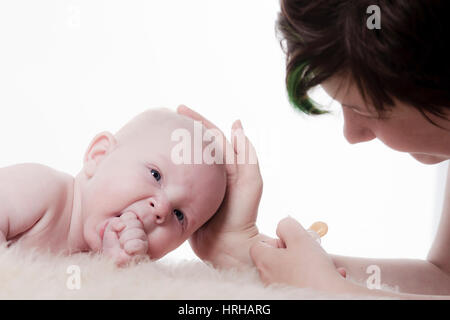 Modello rilasciato, Mutter mit Baby - Madre con bambino Foto Stock