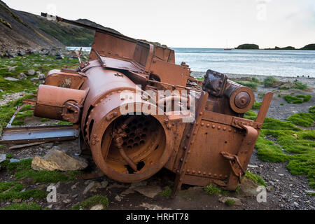 Rusty vecchio treno a vapore, oceano porto, Georgia del Sud, l'Antartide, regioni polari Foto Stock