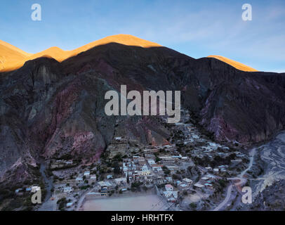 Vista in elevazione di Iruya, Provincia di Salta, Argentina Foto Stock