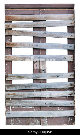 La rotta la vecchia porta in casa distrutta è riempito con tavole di legno che vandali non hanno scalato. Isolato su bianco Foto Stock