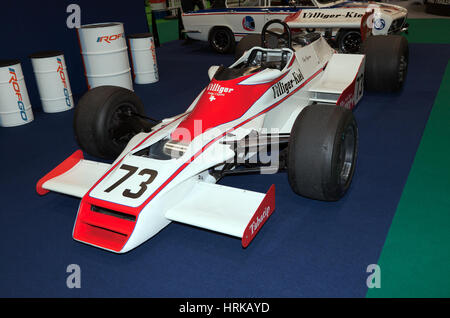 Vista di Clay Regazzoni's Shadow DN9 gara di Formula Uno auto, sul display nel motorismo storico International 2017 Foto Stock