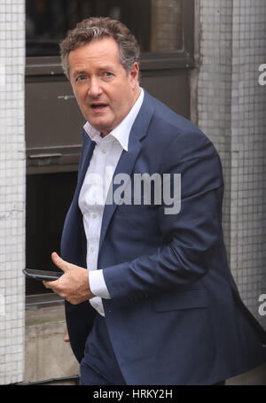 Piers Morgan, Tommy Morgan e Clara Hurtado al ITV Studios con: Piers Morgan dove: Londra, Regno Unito quando: 30 Gen 2017 Foto Stock