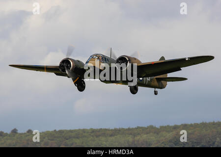 Restauro di aeromobili della società Bristol Blenheim Mk SE L6739 si diparte Goodwood Aerodrome, REGNO UNITO Foto Stock